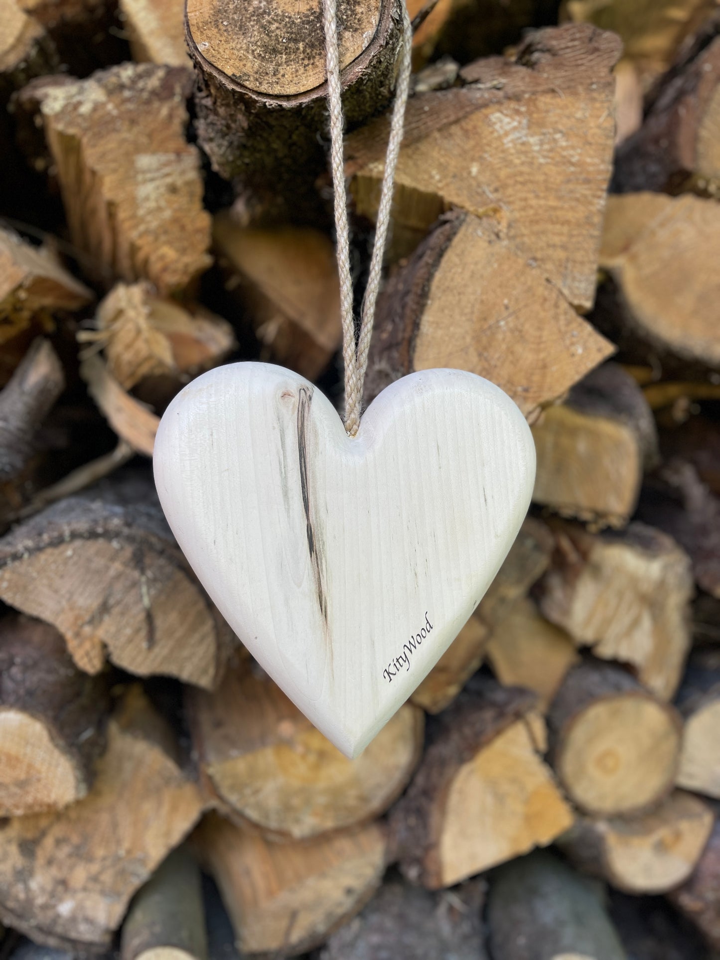 coeur en bois à suspendre