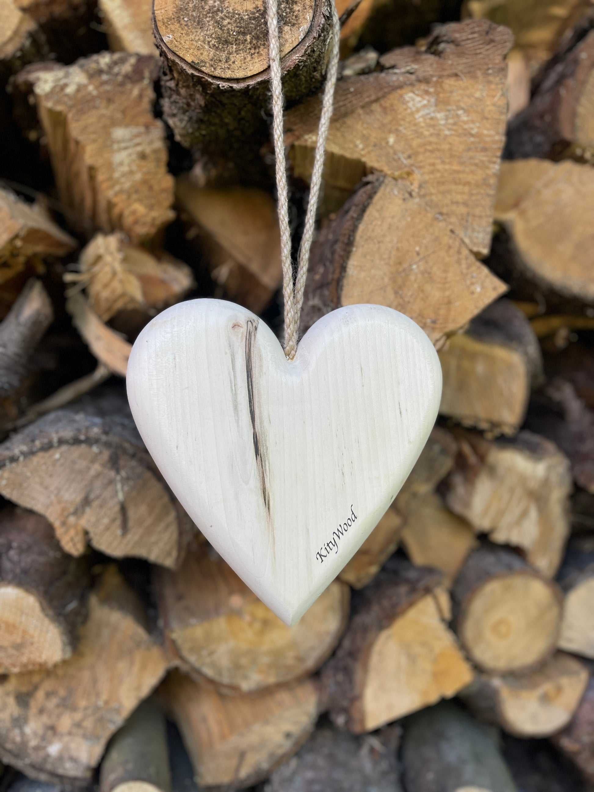 coeur en bois à suspendre