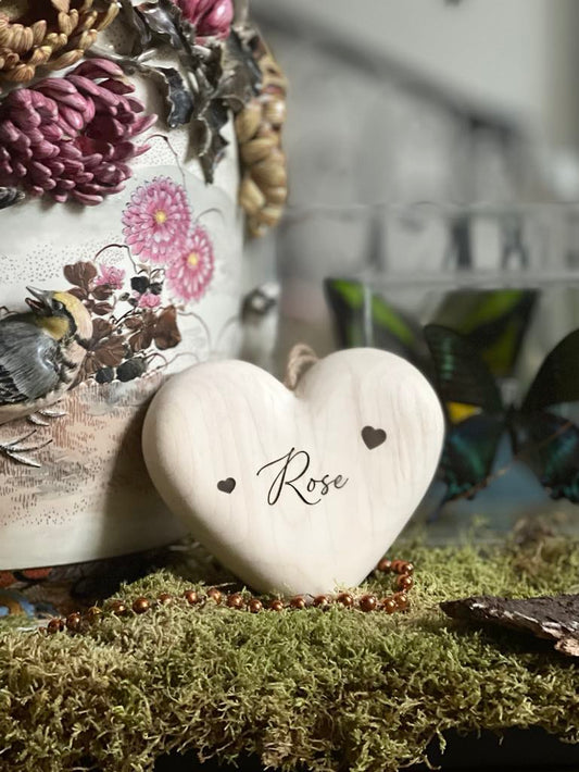 cadeau de naissance coeur en bois